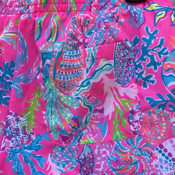 Lilly Pulitzer Luxletic Ocean Trail Shorts Pink Shell Me Something Good Small - Picture 4 of 7